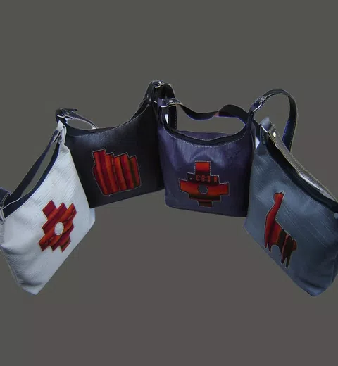 Magnificos Bolsos de Mano Cuero Andino d01