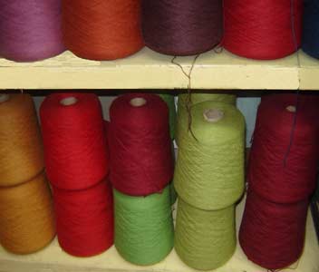 Cones Alpaca Yarn in natural y dyed colors